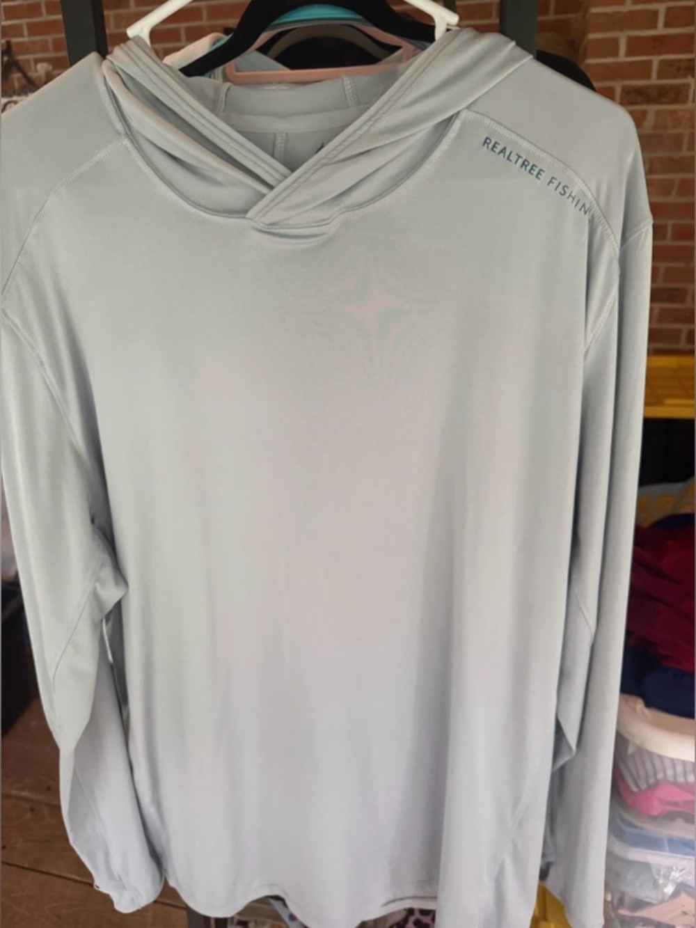 Polyester performance fishing shirt, Realtree Fishing long sleeve hoodie